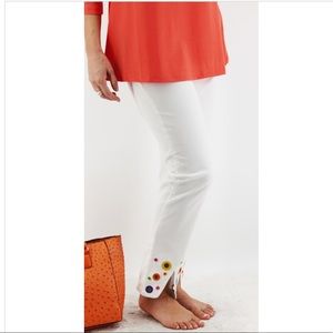 Ethyl white pull up Capri